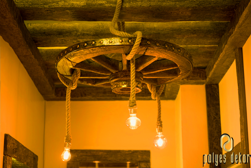 Rustic Wagon Wheel Chandelier with Hemp Rope Bulbs