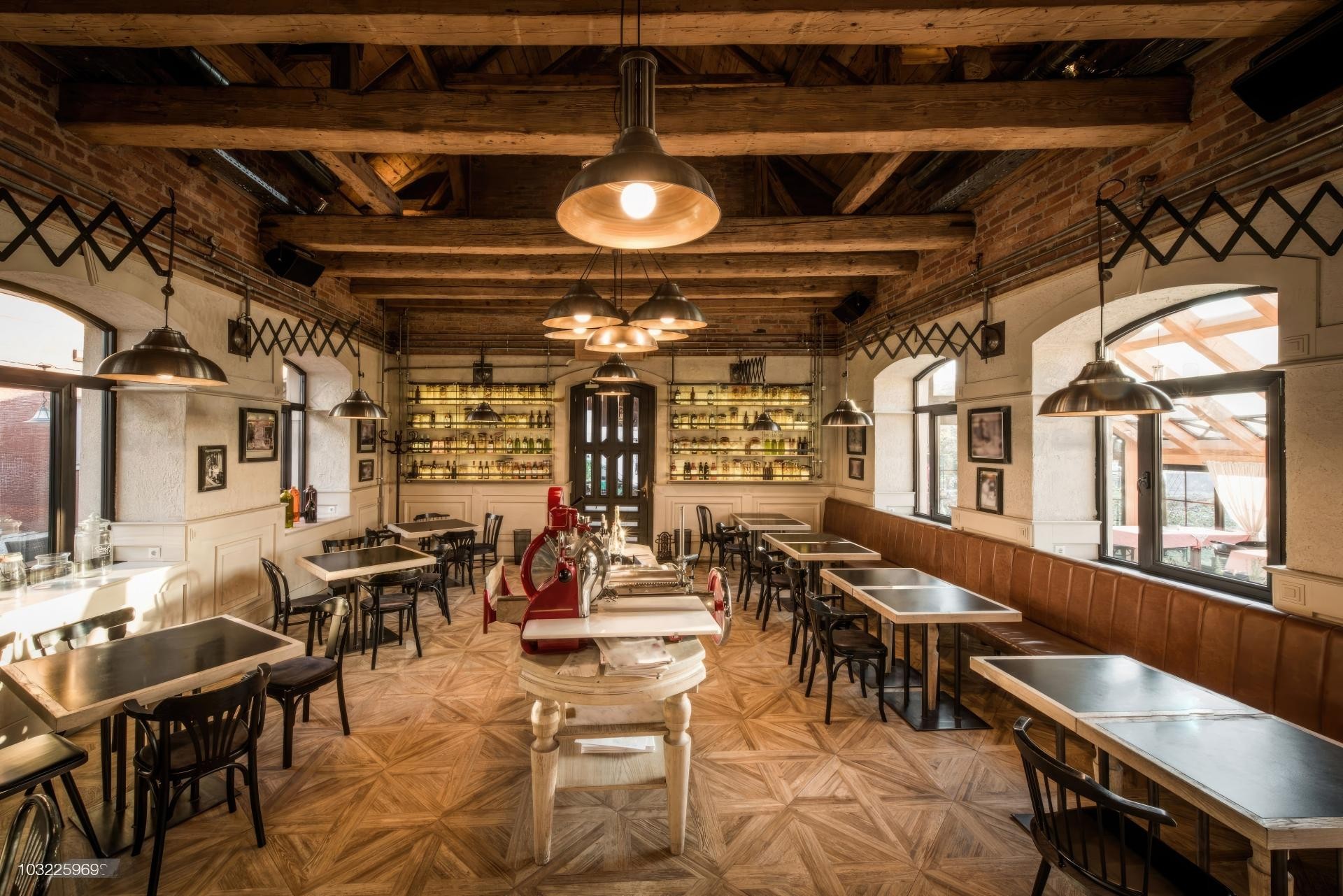 Indoor - Rustic - General