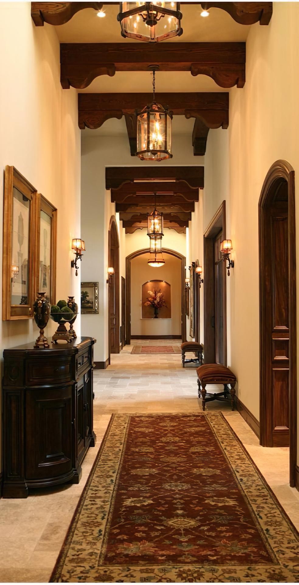 Indoor - Rustic - Hall/Corridor
