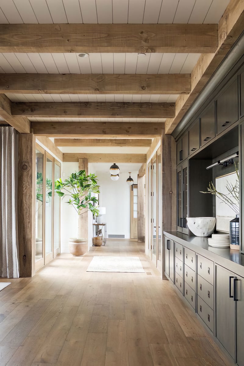 Light Timber Beam Hallway with Built-In Cabinet
