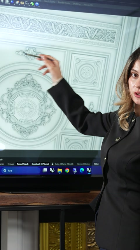 Un design de plafond ornemental numérique est examiné avant la préparation de la production