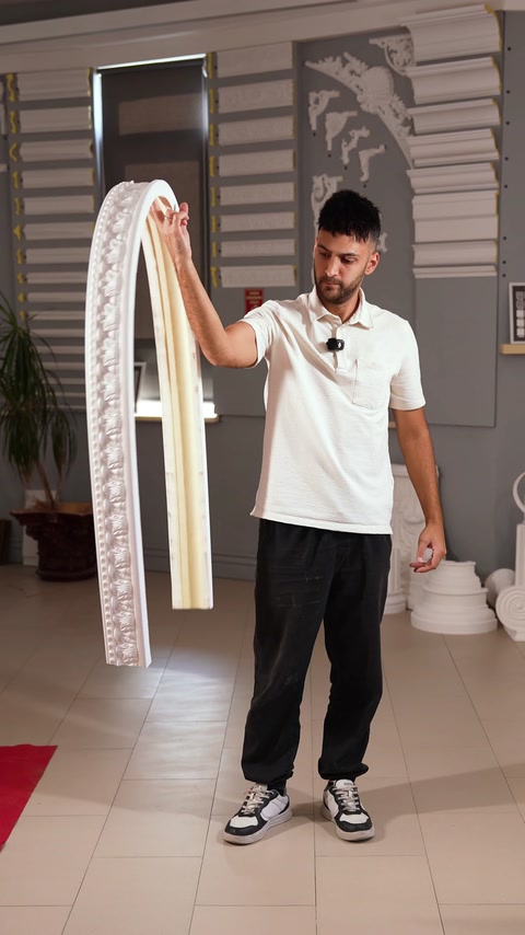 Two border moulding lengths reveal different profiles and decorative finishes