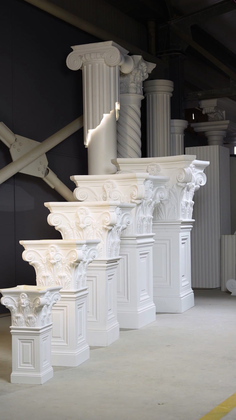 Poliuretāna kolonnu kapiteļi piecos izmēros: platuma iespējas no 20 līdz 60 cm