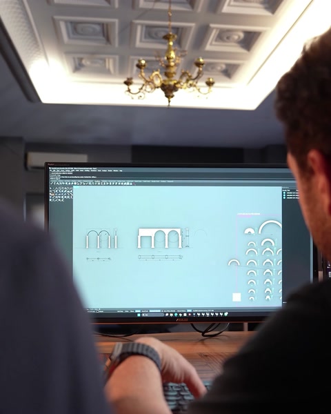 CAD screen compares multiple arch profiles and column arrangements