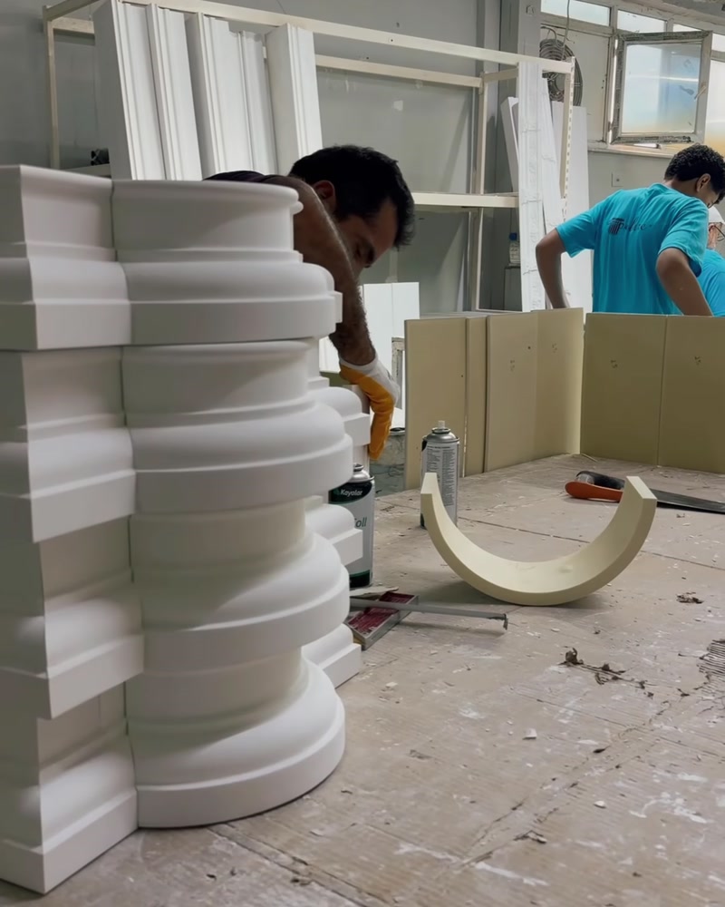 À l'intérieur de l'usine Polure – Moules, moulage et finition manuelle