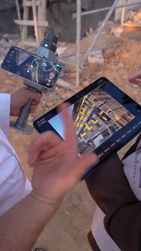 Le scanner et la tablette affichent ensemble les données du bâtiment capturées