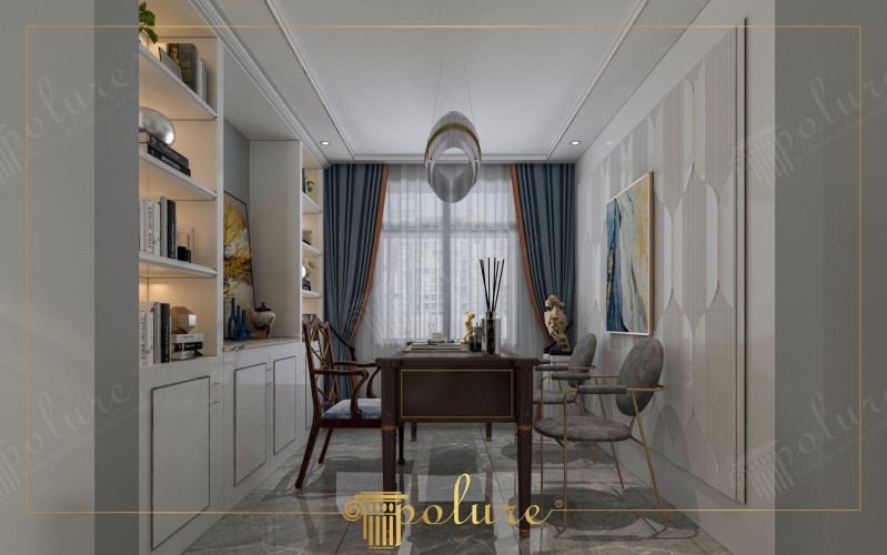 Pannelli murali in poliuretano per una camera da letto classica moderna <h2>Unione tra moderno e classico</h2><p>La camera da letto arredata con <strong>pannelli in poliuretano</strong> esprime lo stile classico moderno attraverso un equilibrio studiato di forme geometriche e materiali ricercati. Le pareti laterali sono caratterizzate da superfici tridimensionali che ricordano volute architettoniche e trame tessili, generando un raffinato gioco di ombre.</p><p>Il pavimento in marmo lucido riflette la luce naturale della finestra centrale, mentre la tenda blu con rifiniture rame introduce un contrasto elegante. L’arredo principale, un tavolo rettangolare in legno scuro con dettagli in ottone, dialoga armoniosamente con sedie rivestite in tessuto grigio morbido e lineare.</p><h2>Decorazioni e dettagli</h2><p>Una libreria incassata, illuminata da luci soffuse, custodisce libri e oggetti scelti con cura, affiancata da sculture e complementi artistici. Questi dettagli evocano l’eredità del gusto classico, senza perdere la leggerezza della visione contemporanea. La presenza di una statua richiama le radici della tradizione scultorea europea, in particolare le forme del neoclassicismo ottocentesco.</p><p>Sulle pareti in poliuretano si distinguono motivi geometrici a rilievo con disegni curvilinei che spezzano la linearità e danno ritmo allo spazio. Questo utilizzo del <strong>design geometrico</strong> non solo valorizza la decorazione, ma migliora anche la percezione di ampiezza e movimento.</p><h2>Armonia dei materiali</h2><p>Grazie alla combinazione di <strong>texture tridimensionali</strong>, pavimenti in marmo e tessuti lussuosi, l’ambiente assume un aspetto equilibrato e raffinato. La lampada sospesa, dal profilo semicircolare con dettagli dorati, funge da fulcro luminoso che sottolinea il carattere moderno dell’insieme.</p><p>La versatilità del <strong>poliuretano</strong> permette di ottenere superfici resistenti ma leggere, applicabili con facilità e capaci di riprodurre motivi decorativi complessi. Questa tecnica decorativa, già apprezzata negli interni classici, trova oggi una reinterpretazione moderna senza perdere la sua funzionalità estetica.</p>
<p>I pannelli in <strong>poliuretano</strong> offrono una soluzione ideale per integrare dettagli classici in un contesto moderno. La stanza è dominata da motivi <strong>geometrici</strong> tridimensionali sulle pareti che creano dinamismo. I toni neutri delle superfici riflettono equilibrio ed eleganza. La libreria su misura arricchisce lo spazio con funzionalità e stile. Una finestra centrale permette alla luce naturale di enfatizzare rilievi e volumi. La tenda blu profonda con accenti ramati introduce un tocco di colore sofisticato. Il pavimento in marmo lucido amplifica la luminosità complessiva. Il tavolo in legno scuro con dettagli dorati aggiunge carattere. Le sedie imbottite in tessuto grigio bilanciano comfort e sobrietà. La lampada sospesa a cerchi dorati diventa punto focale luminoso. Le sculture decorative richiamano radici classiche senza appesantire il design. I pannelli in rilievo evidenziano il ruolo della <strong>texture tridimensionale</strong> negli interni. Ogni dettaglio contribuisce a una composizione equilibrata. L’uso del <strong>design geometrico</strong> esalta la percezione dello spazio. Insieme formano una camera moderna che conserva un’anima classica.</p>